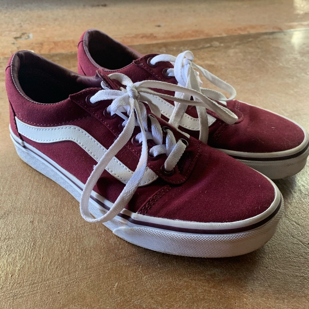 maroon vans old skool shoe